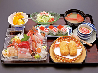 Sashimi and Crab Croquette Set
