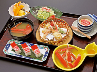 かにの刺身の入ったかにセットイメージ
